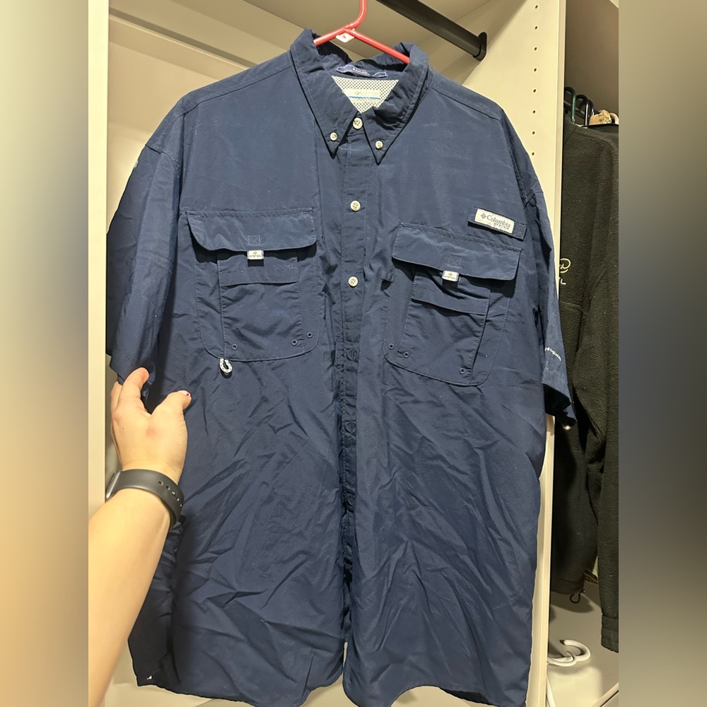 Columbia Men's Dark Blue Casual Shirt
